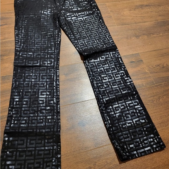 Guess G Logo Pleather Print Jeans - Picture 6 of 6